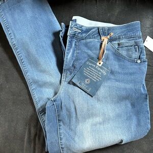 16w Democracy jeans
